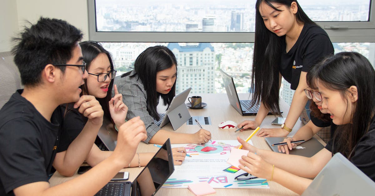 无需实名流量卡：抖赚app详情下载教程