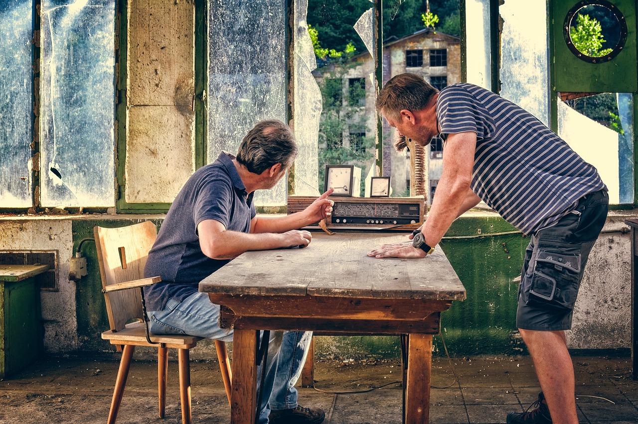 蜂巢互联实名账号：单身恋恋app详情下载教程