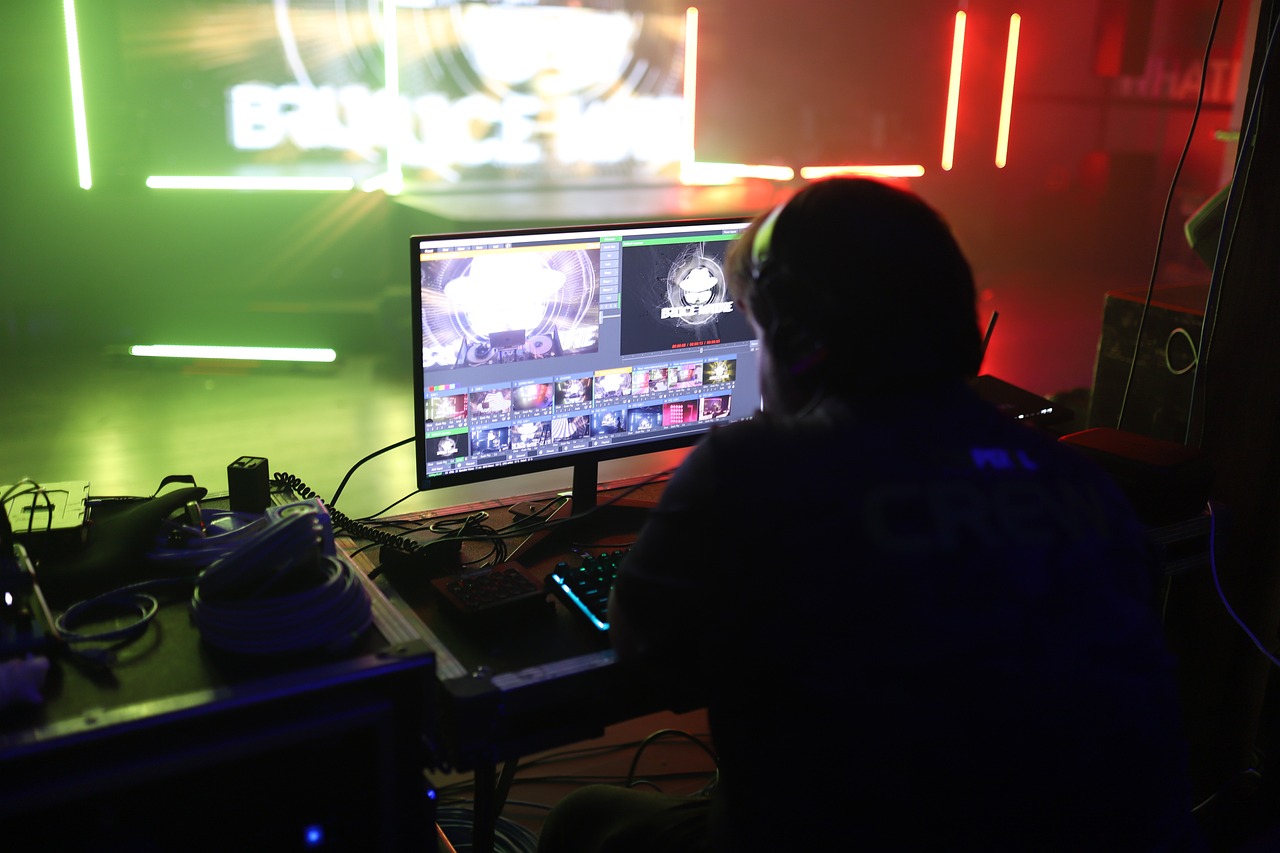 微信出售：瞩目APP详情下载教程音乐