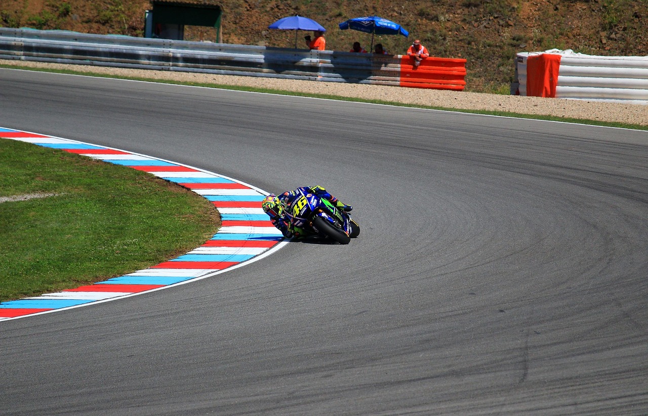 万宝路黑冰爆珠：福州油漆购买平台