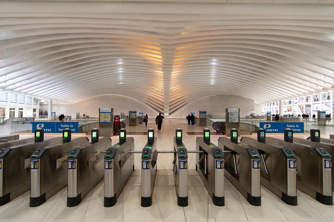 传统香烟还是电子烟更安全?